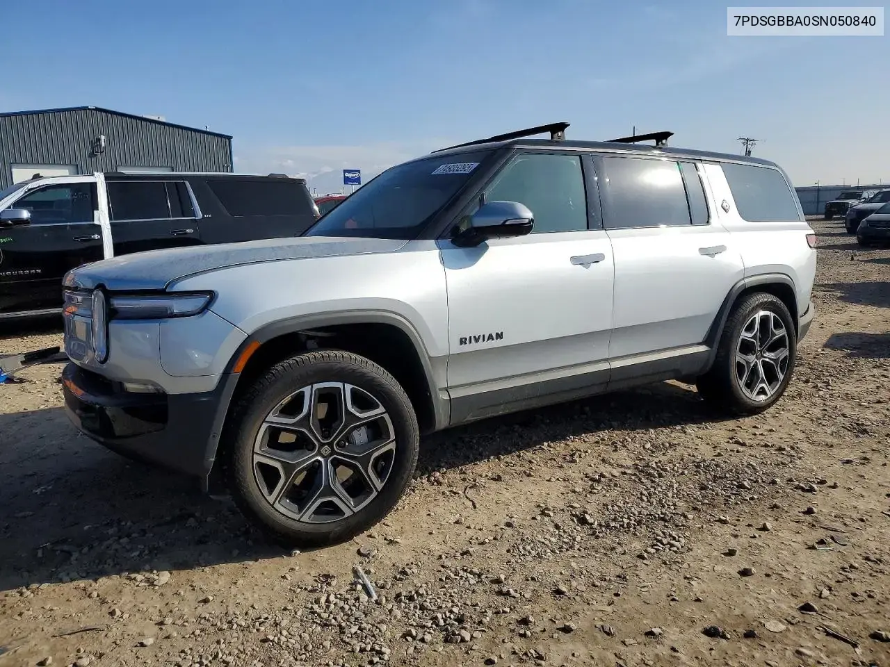Rivian R1S Adventure 2025
