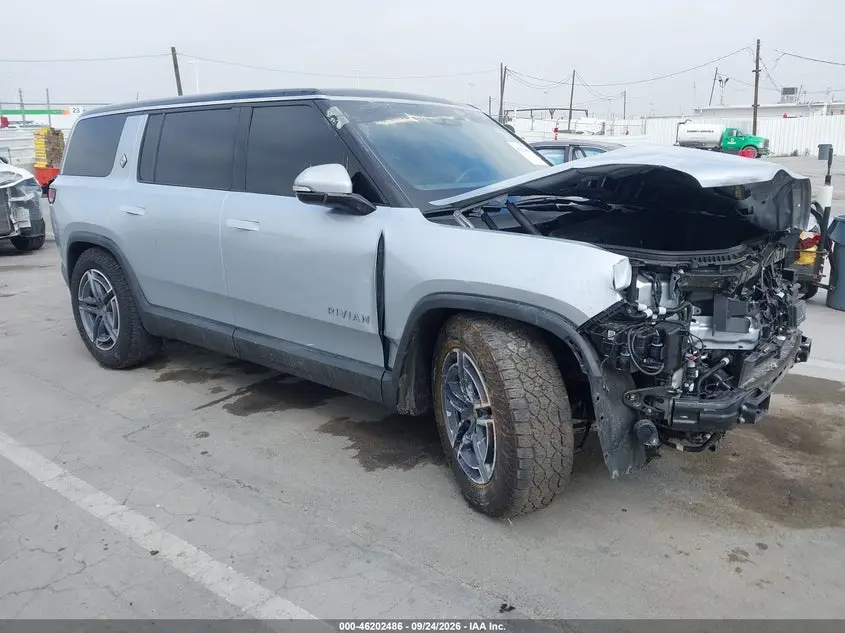 Rivian R1S Adventure Dual Motor Large Pack/Adventure Dual Motor Max Pack 2025