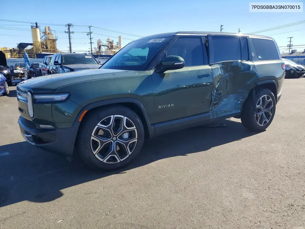 Rivian R1S Adventure 2025