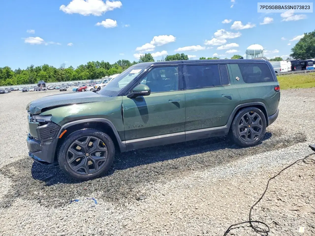 Rivian R1S Adventure 2025