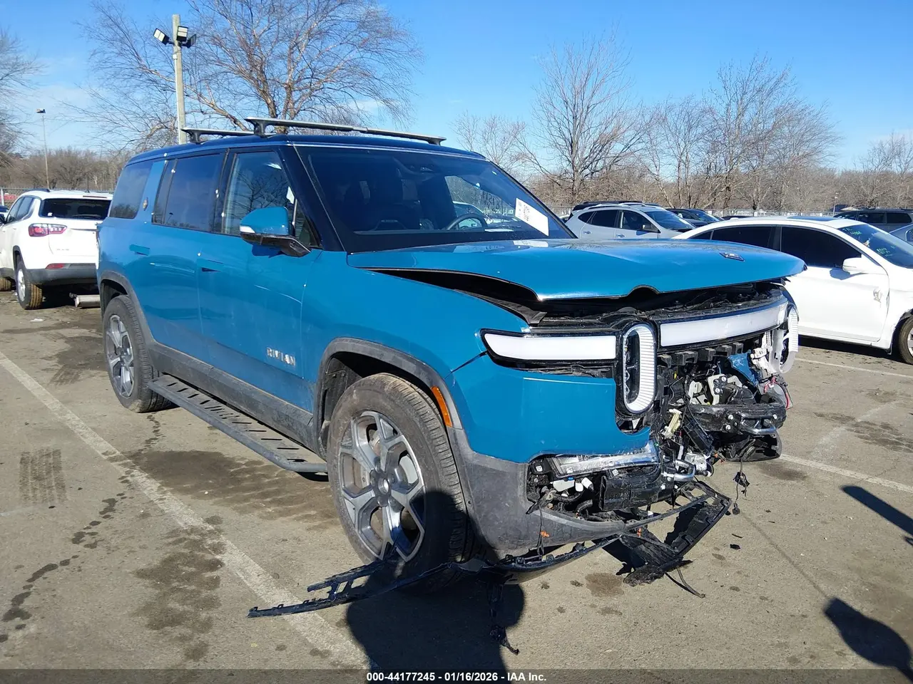 Rivian R1S Adventure Dual Motor Large Pack/Adventure Dual Motor Perf Large Pack 2024