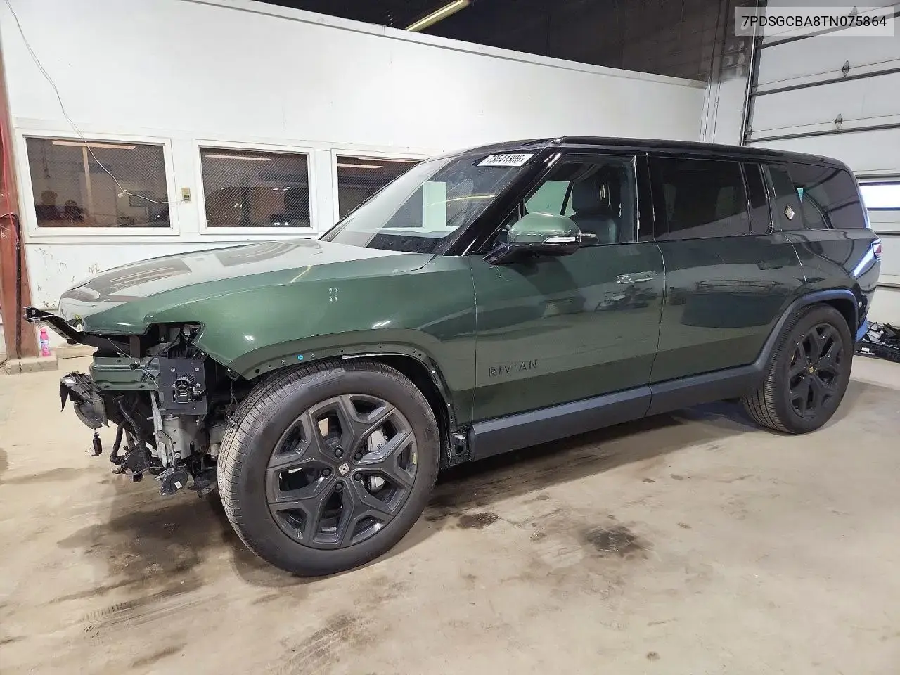 Rivian R1S Adventure 2026