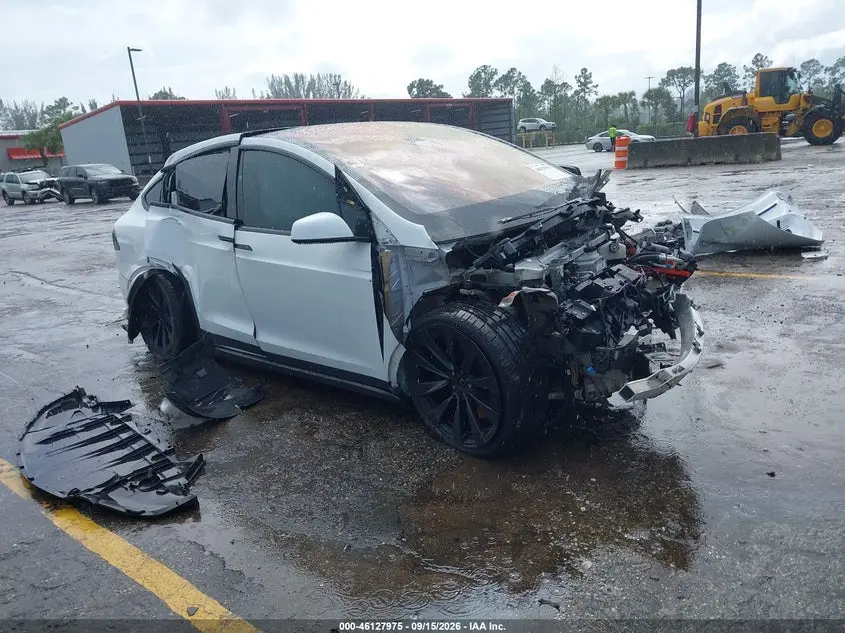 Tesla Model X 2023