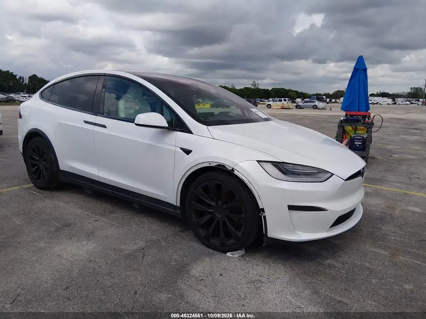 Tesla Model X Plaid Tri Motor All-Wheel Drive 2022