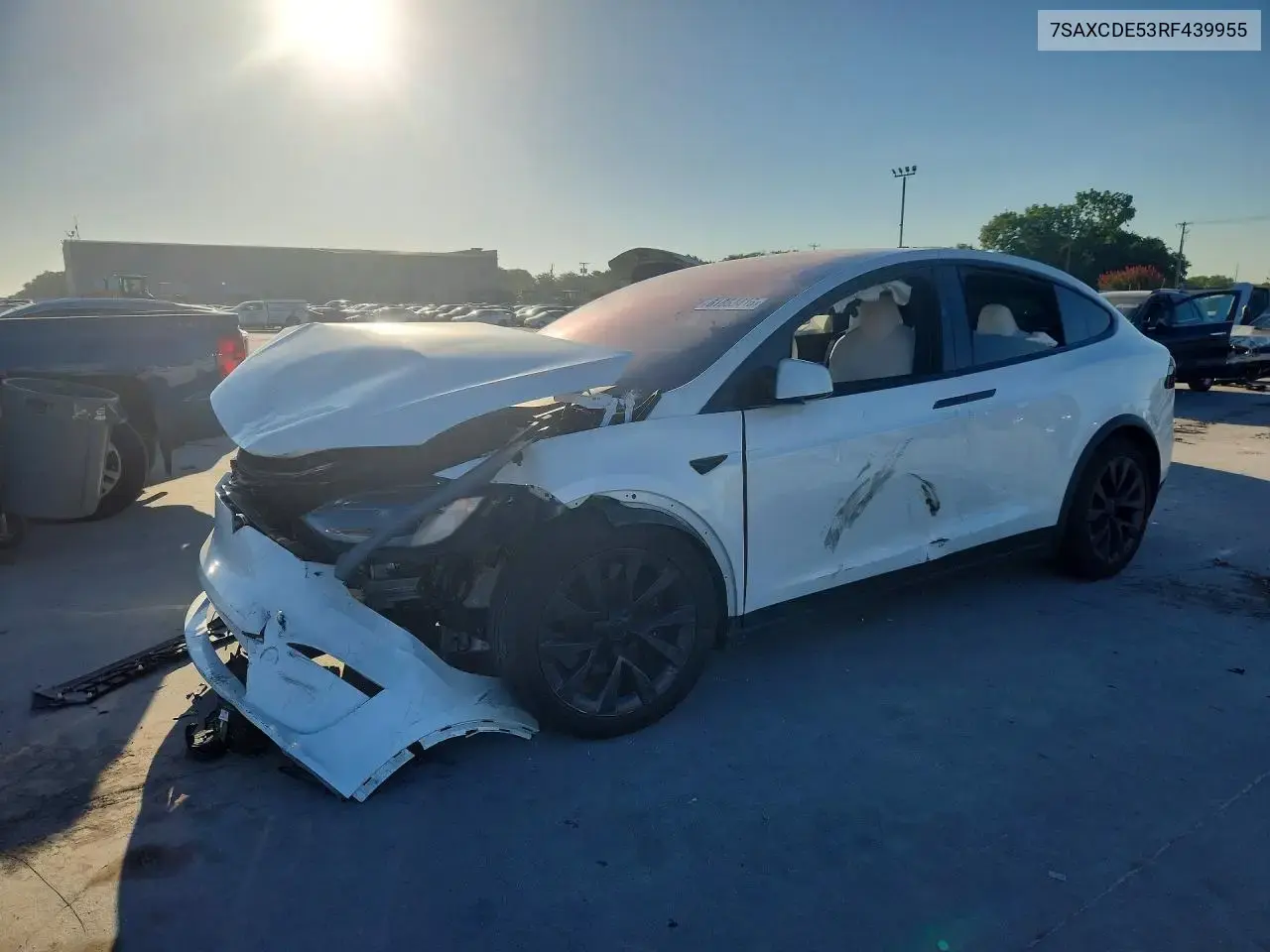 Tesla Model X 2024