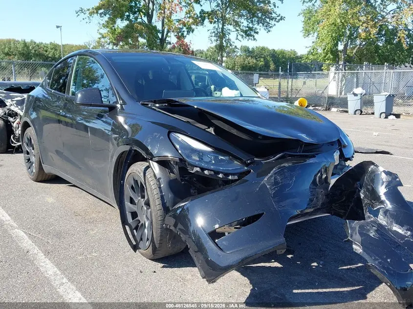 Tesla Model Y Long Range Dual Motor All-Wheel Drive 2024