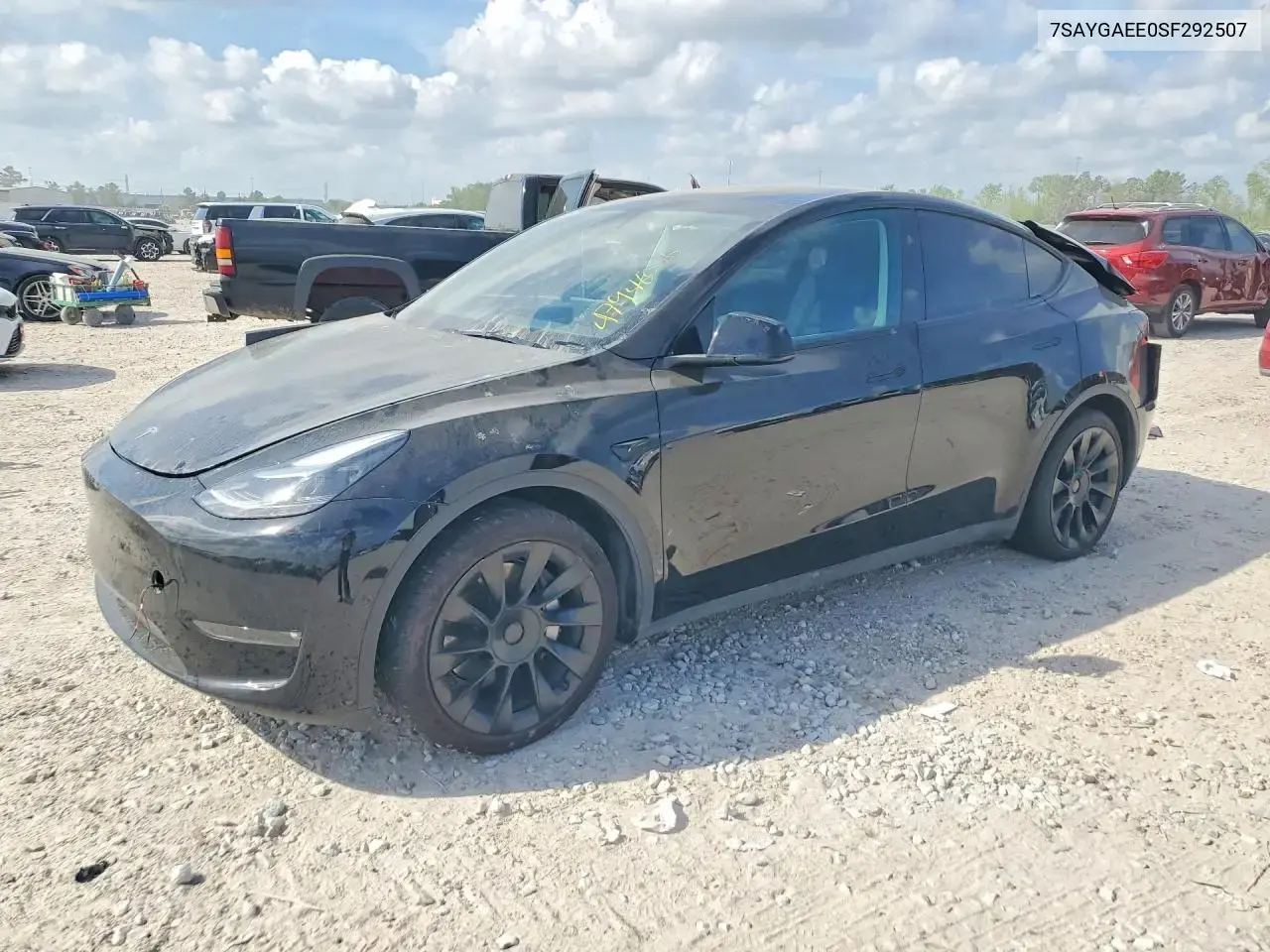 Tesla Model Y 2025