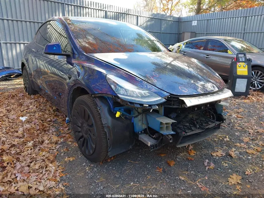 Tesla Model Y Awd/Long Range Dual Motor All-Wheel Drive 2023