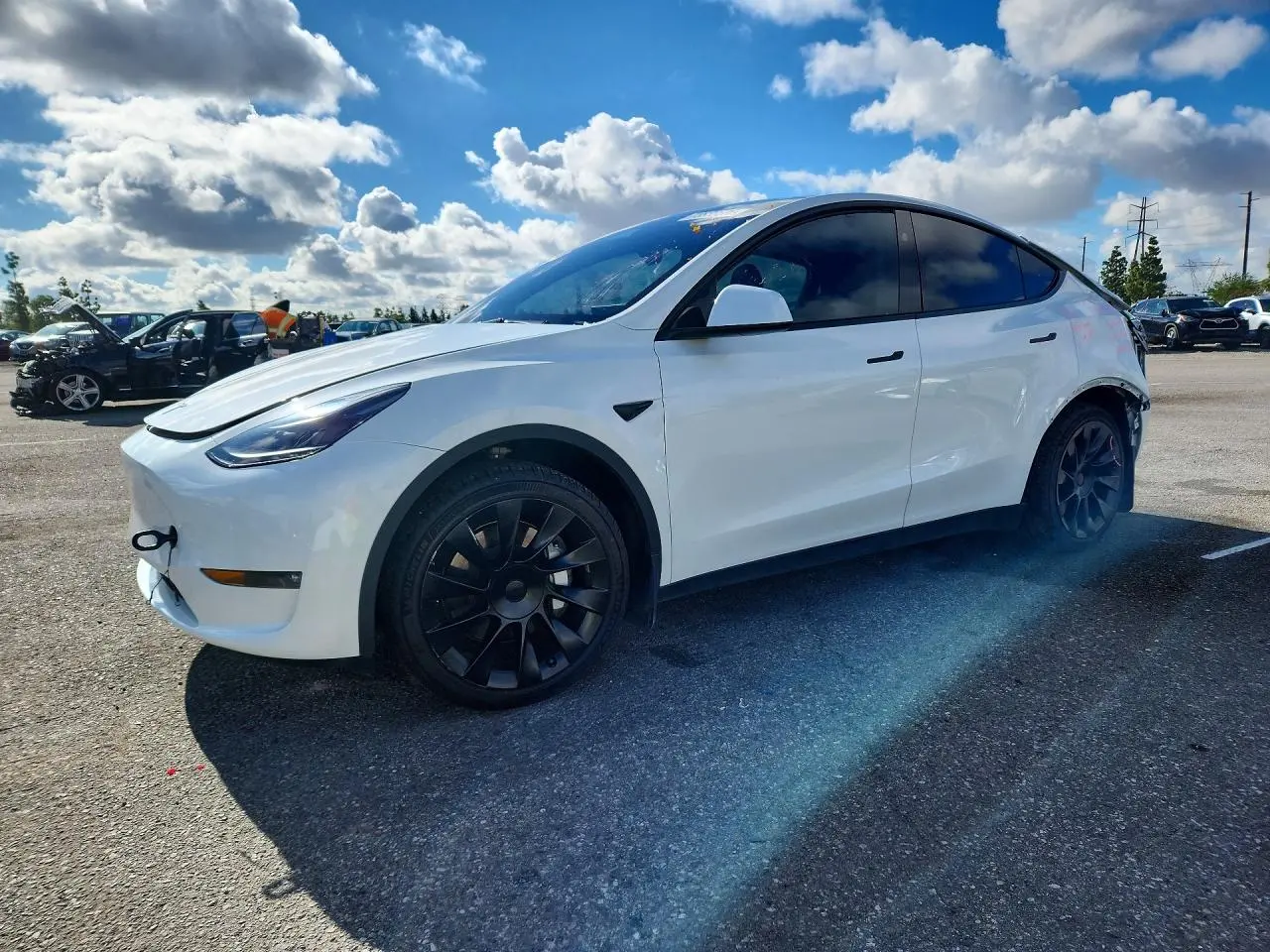 Tesla Model Y 2023
