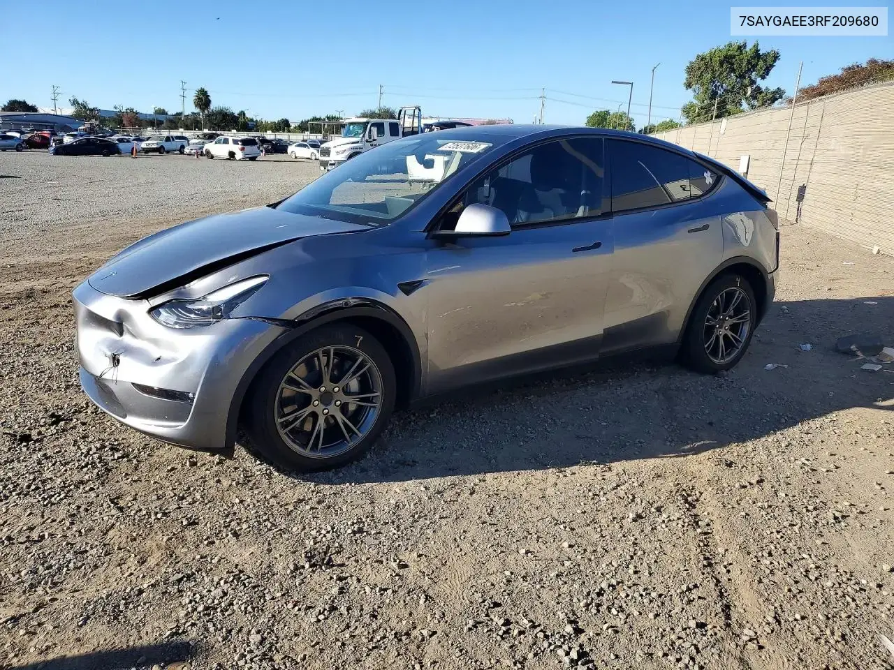 Tesla Model Y 2024