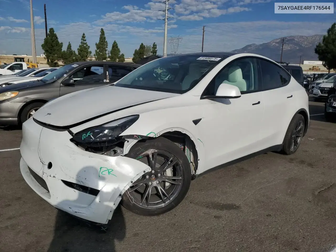 Tesla Model Y 2024