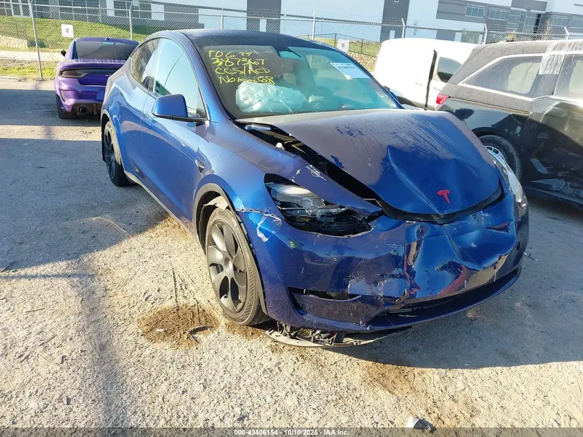 Tesla Model Y Awd/Long Range Dual Motor All-Wheel Drive 2023