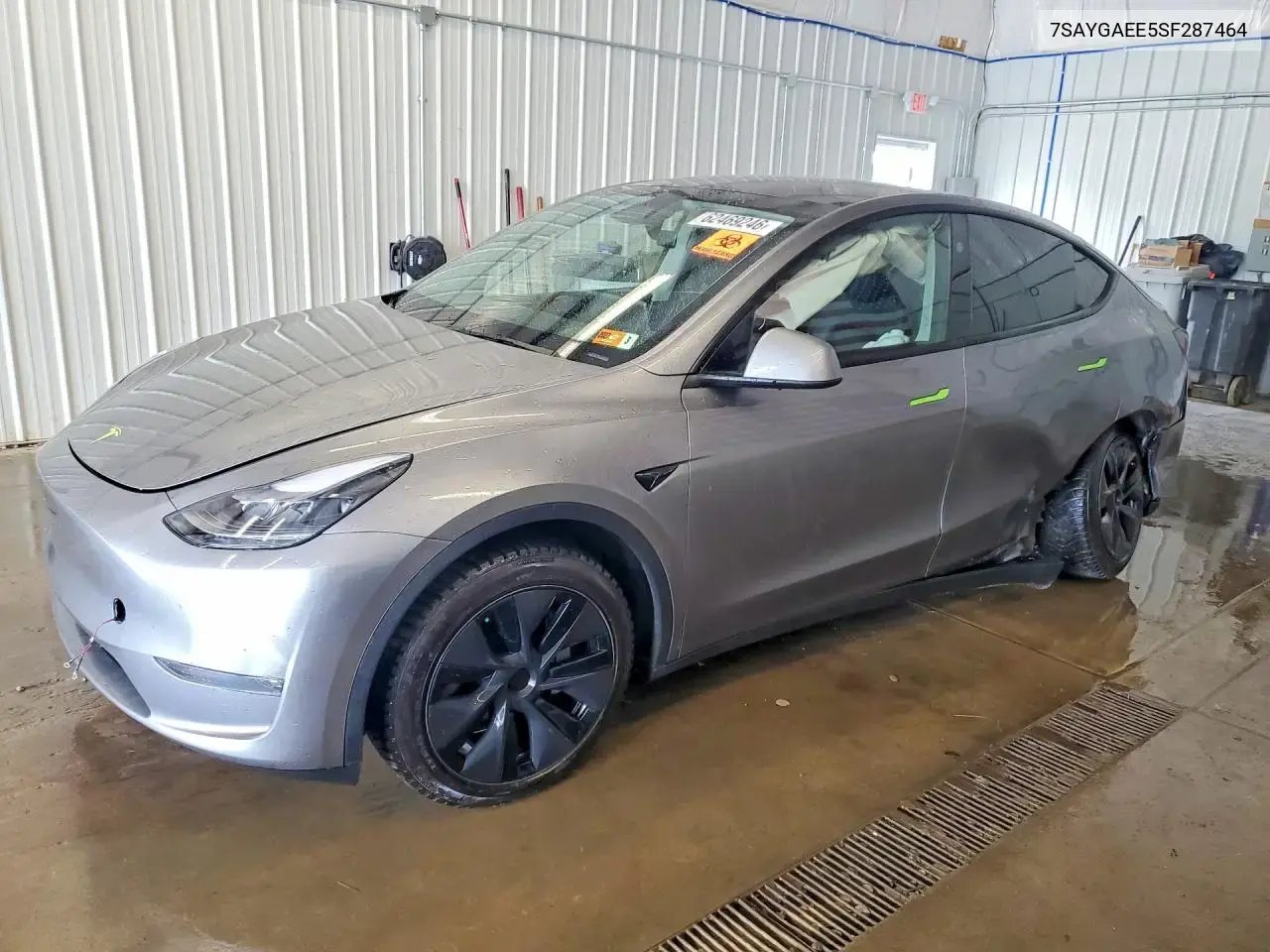 Tesla Model Y 2025