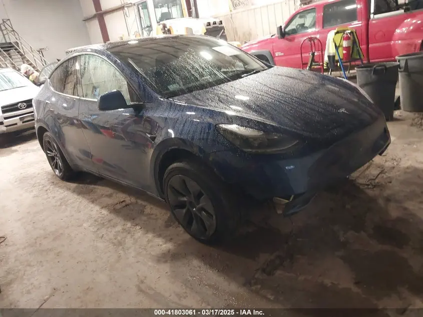 Tesla Model Y Long Range Dual Motor All-Wheel Drive 2025
