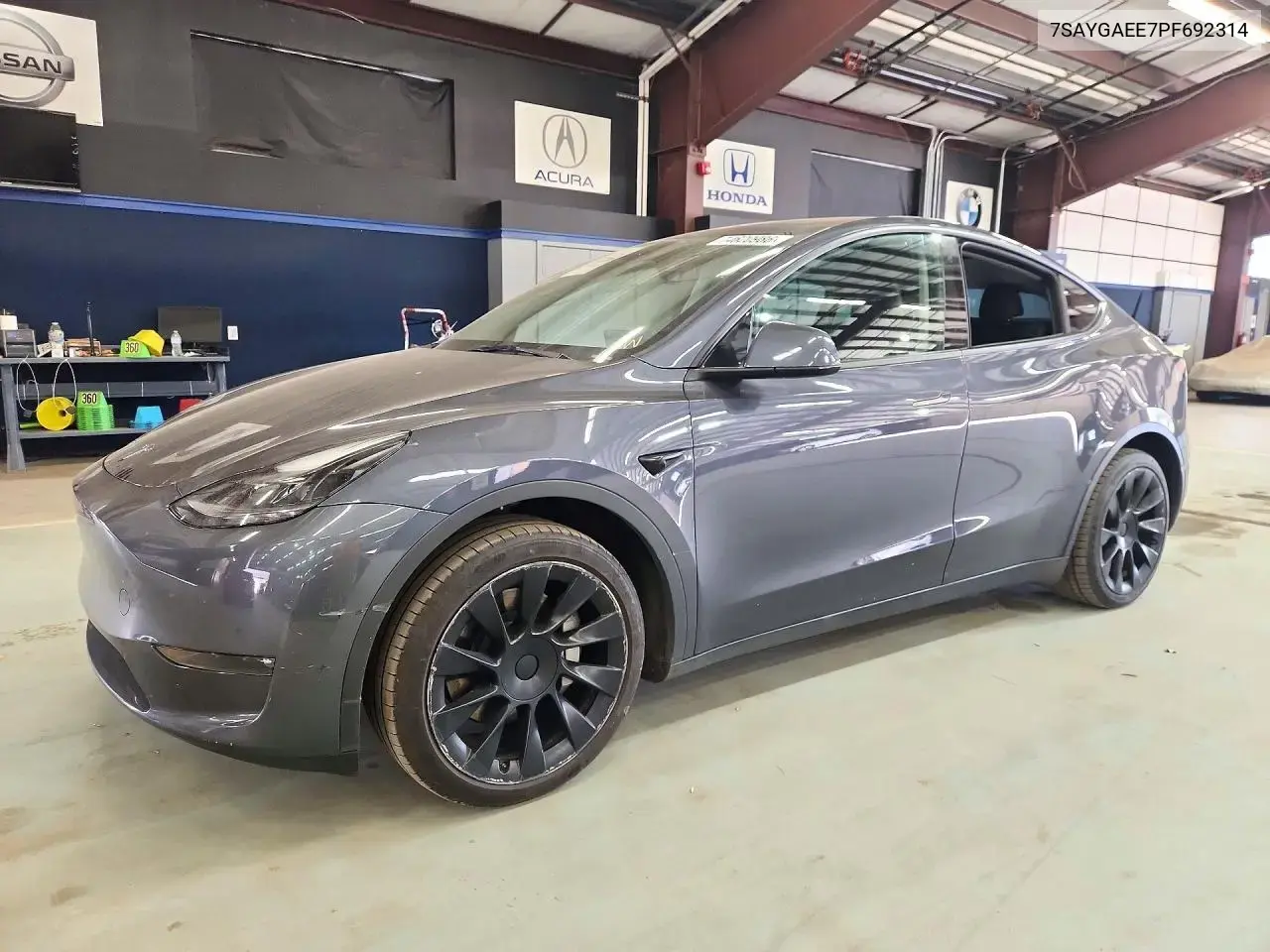 Tesla Model Y 2023