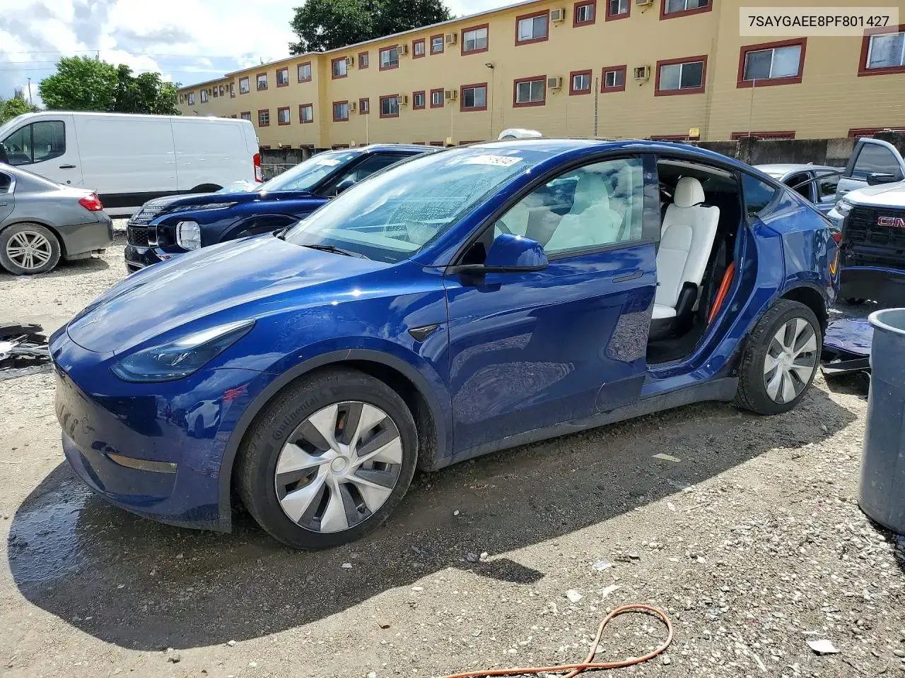 Tesla Model Y 2023