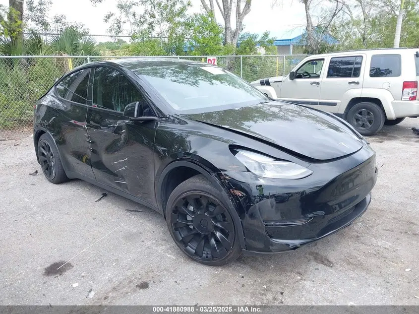 Tesla Model Y Awd/Long Range Dual Motor All-Wheel Drive 2023