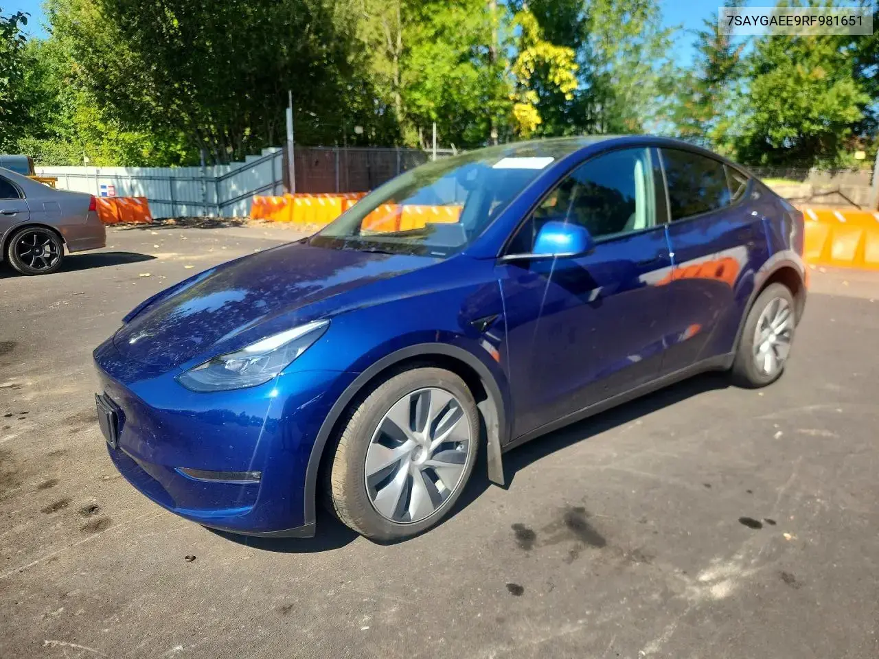 Tesla Model Y 2024