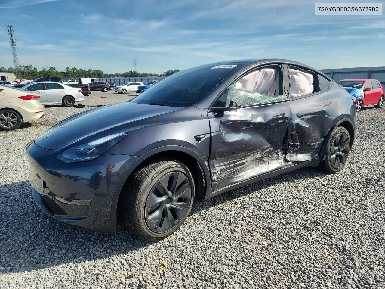 Tesla Model Y 2025