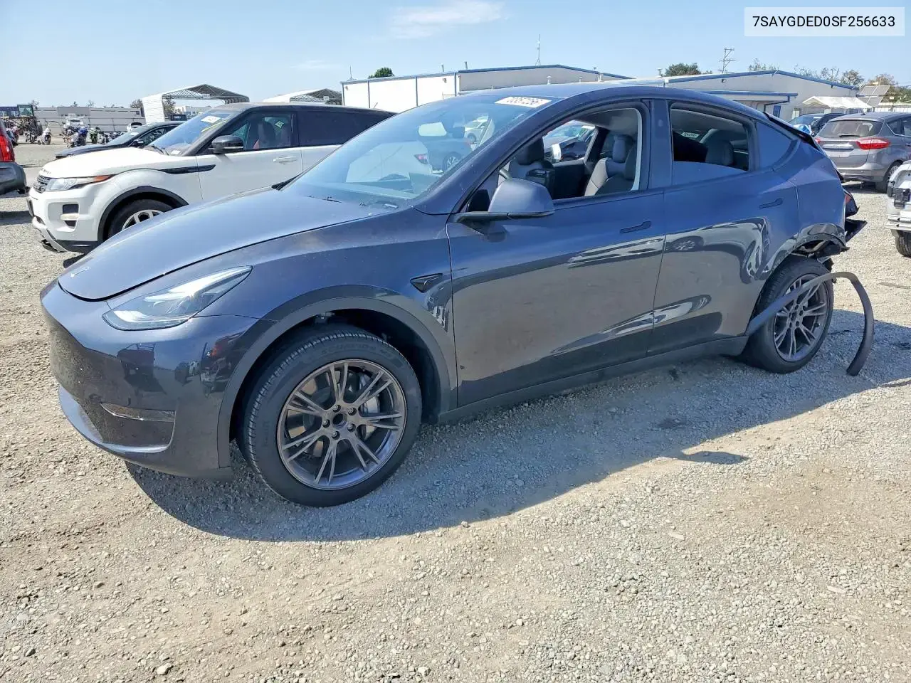 Tesla Model Y 2025