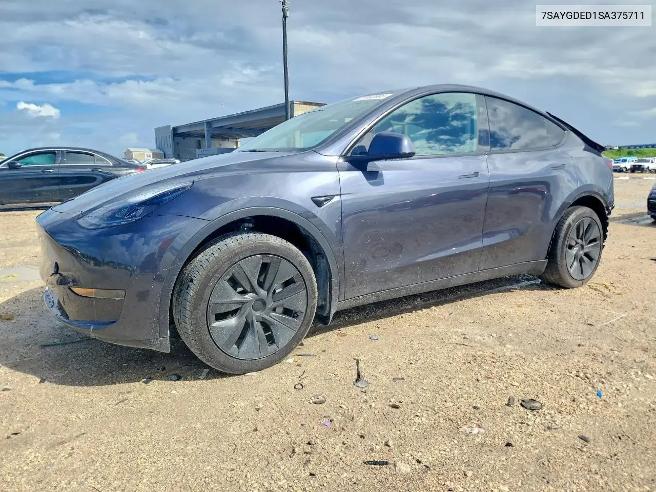 Tesla Model Y 2025