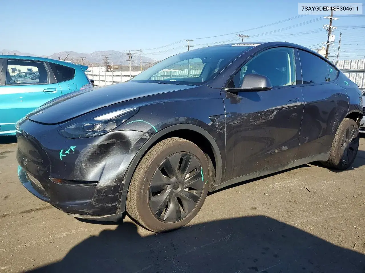 Tesla Model Y 2025