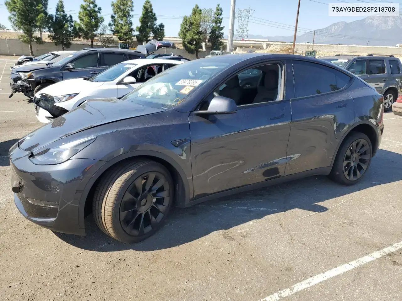 Tesla Model Y 2025