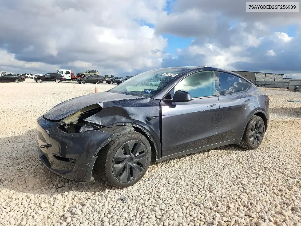 Tesla Model Y 2025
