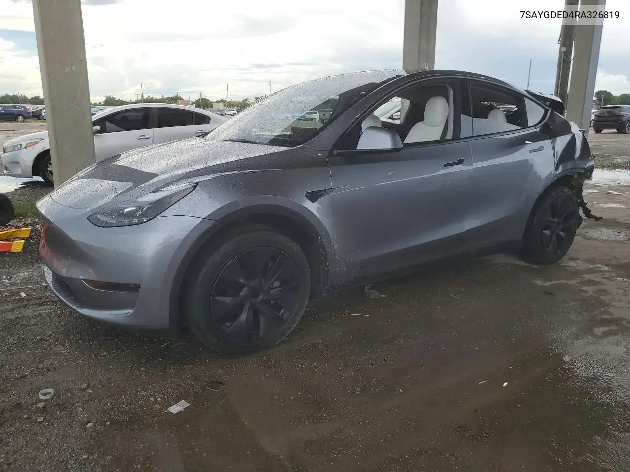 Tesla Model Y 2024