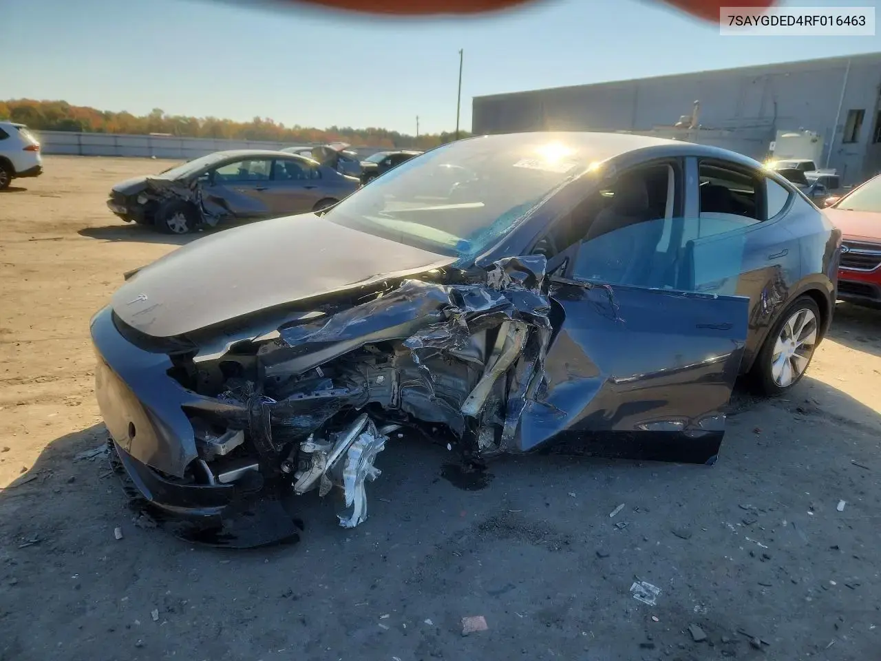 Tesla Model Y 2024