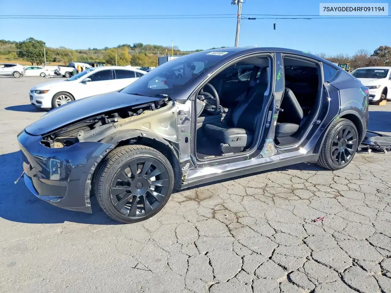 Tesla Model Y 2024