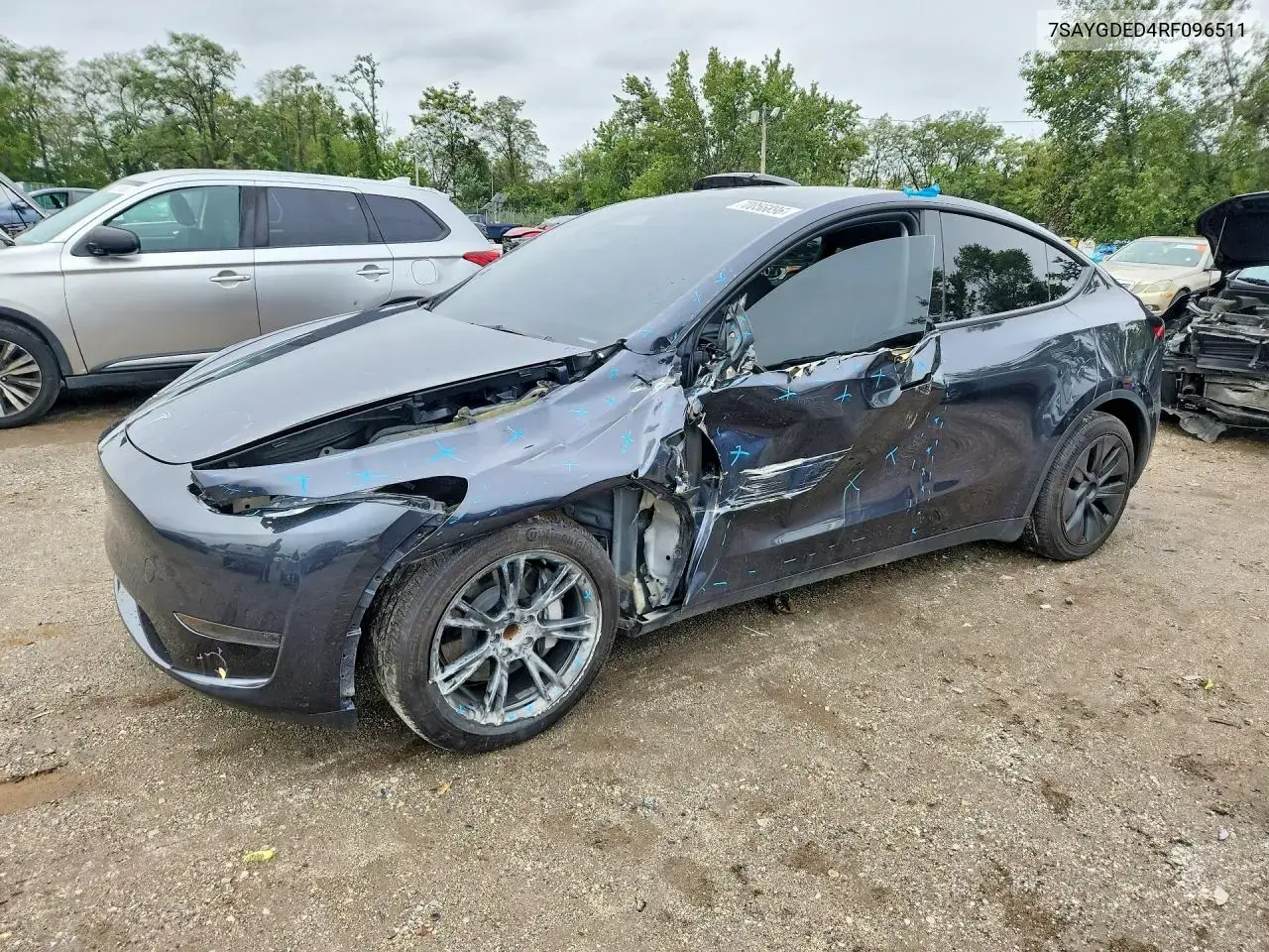 Tesla Model Y 2024
