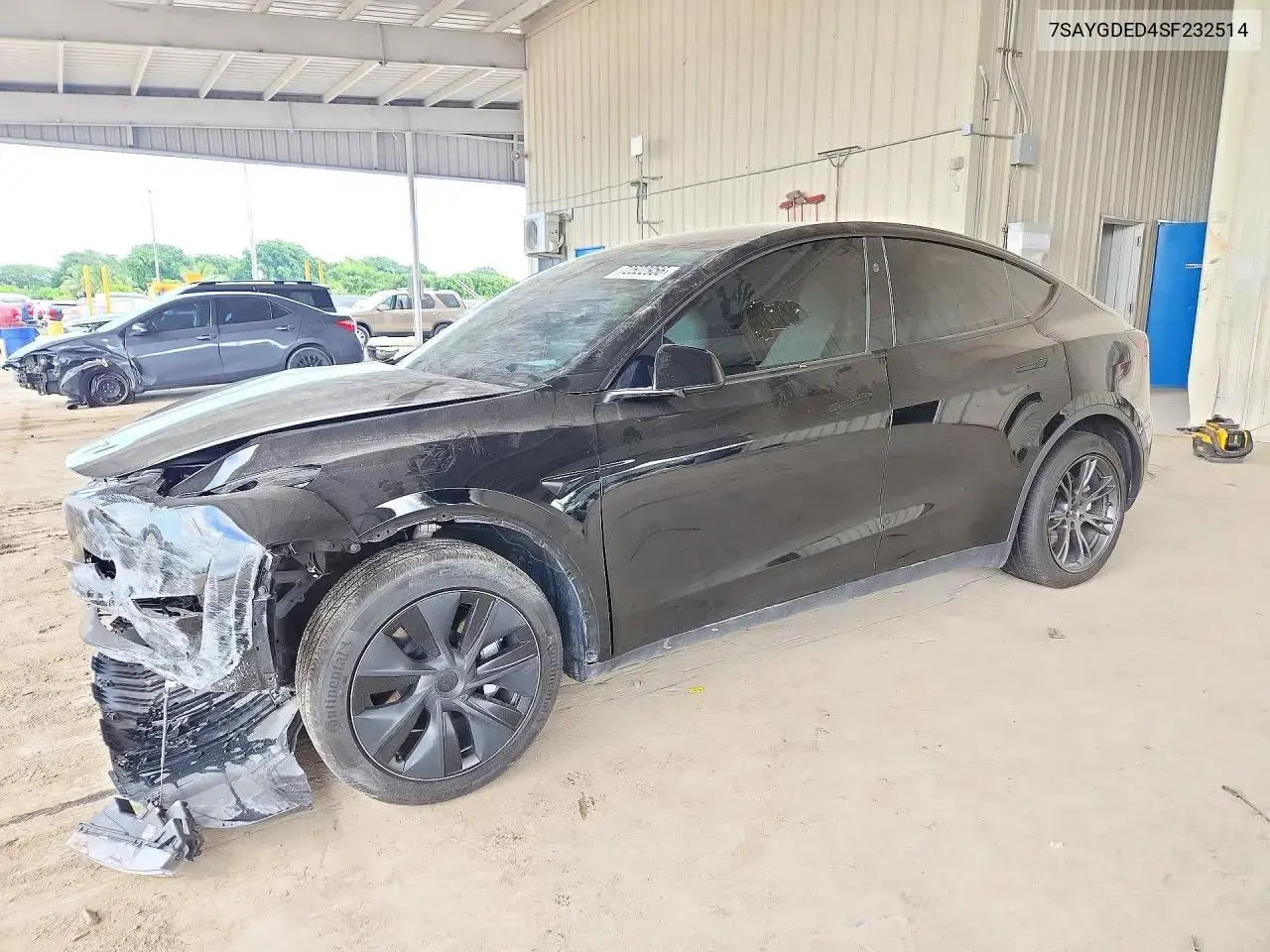 Tesla Model Y 2025