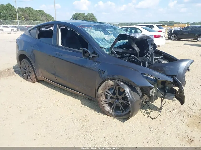 Tesla Model Y Long Range Dual Motor Rear-Wheel Drive 2025