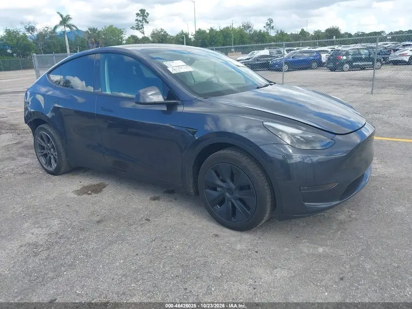 Tesla Model Y Long Range Dual Motor Rear-Wheel Drive 2025