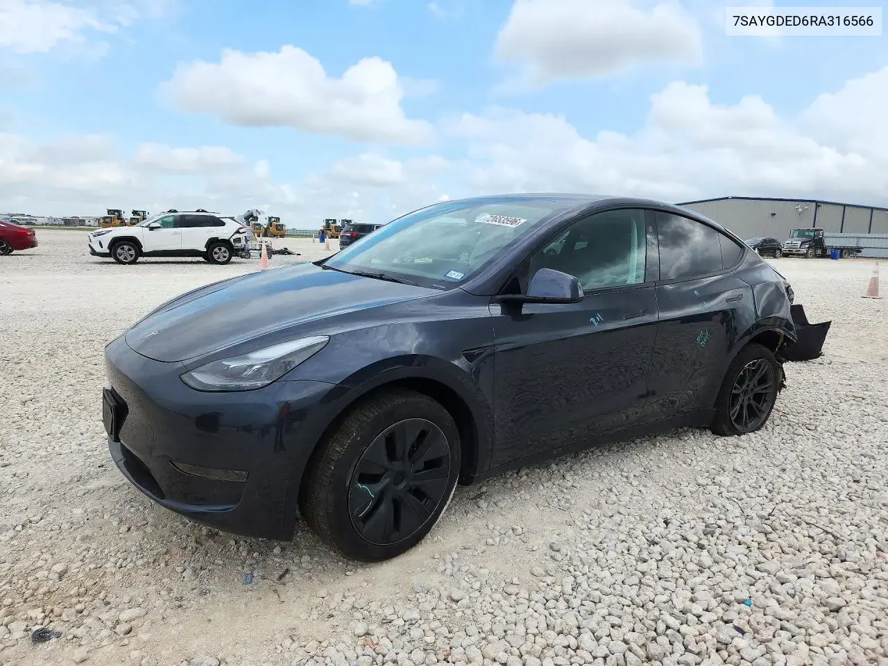 Tesla Model Y 2024