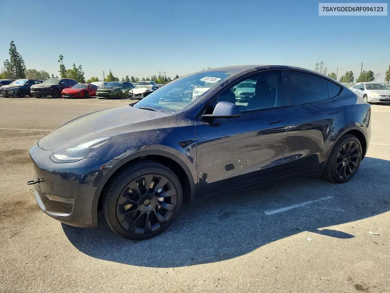 Tesla Model Y 2024