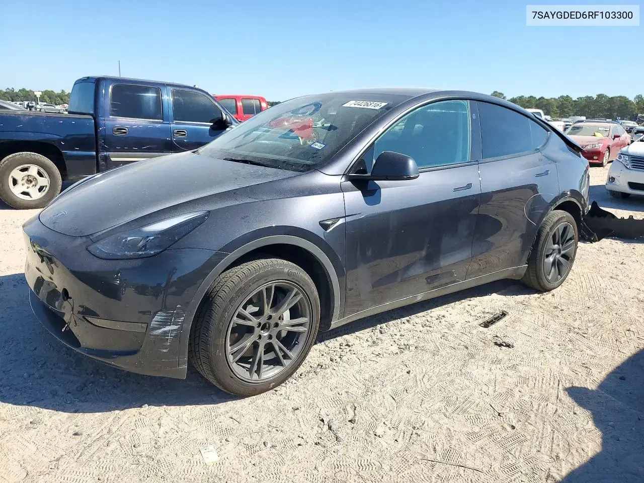 Tesla Model Y 2024
