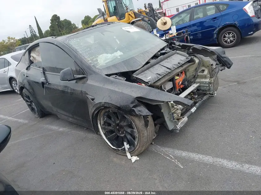 Tesla Model Y Long Range Dual Motor Rear-Wheel Drive 2025
