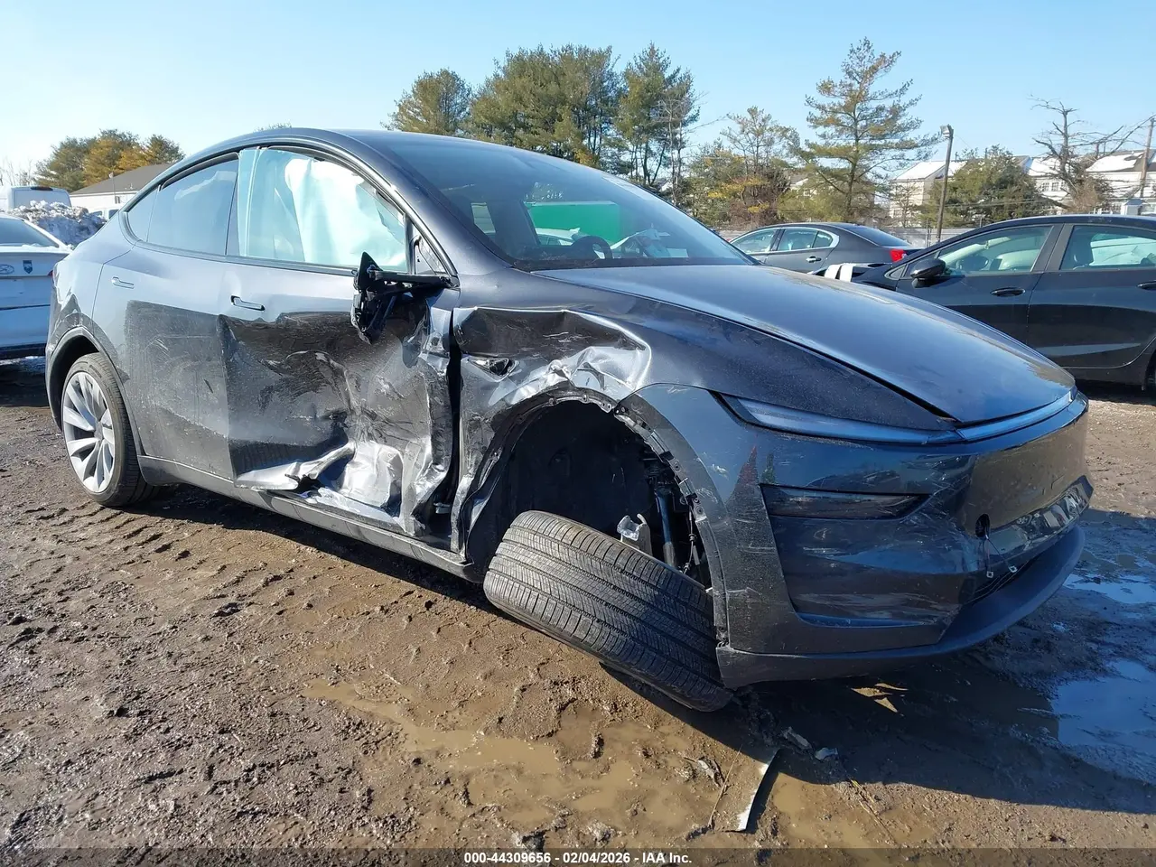 Tesla Model Y Premium Rear-Wheel Drive/Standard Rear-Wheel Drive 2026