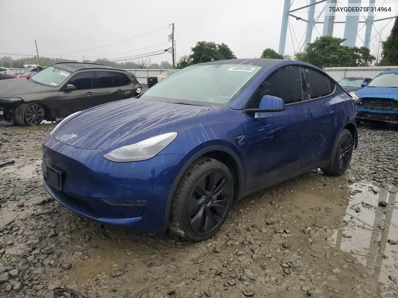 Tesla Model Y 2025