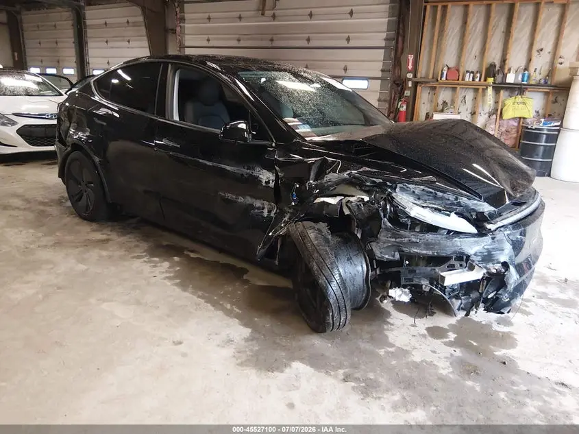 Tesla Model Y 2026
