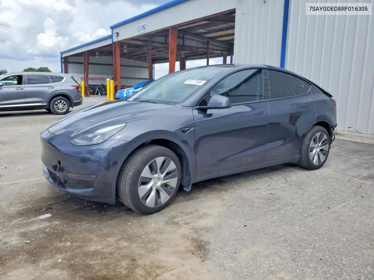Tesla Model Y 2024