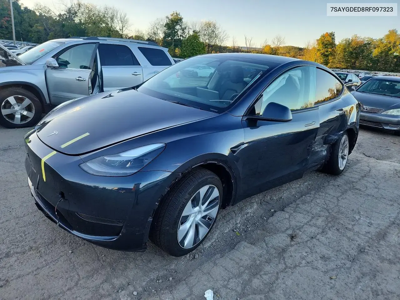 Tesla Model Y 2024