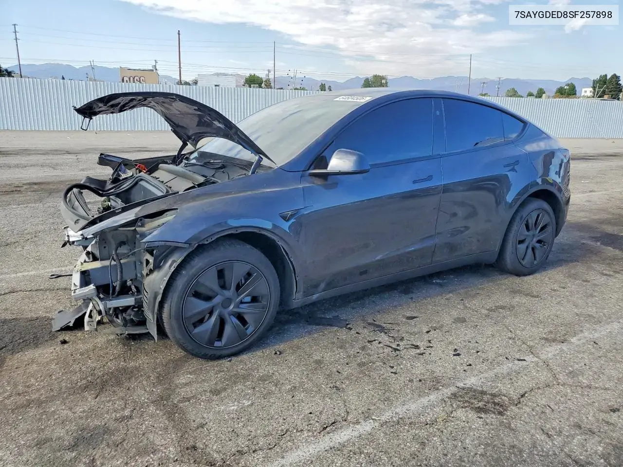 Tesla Model Y 2025