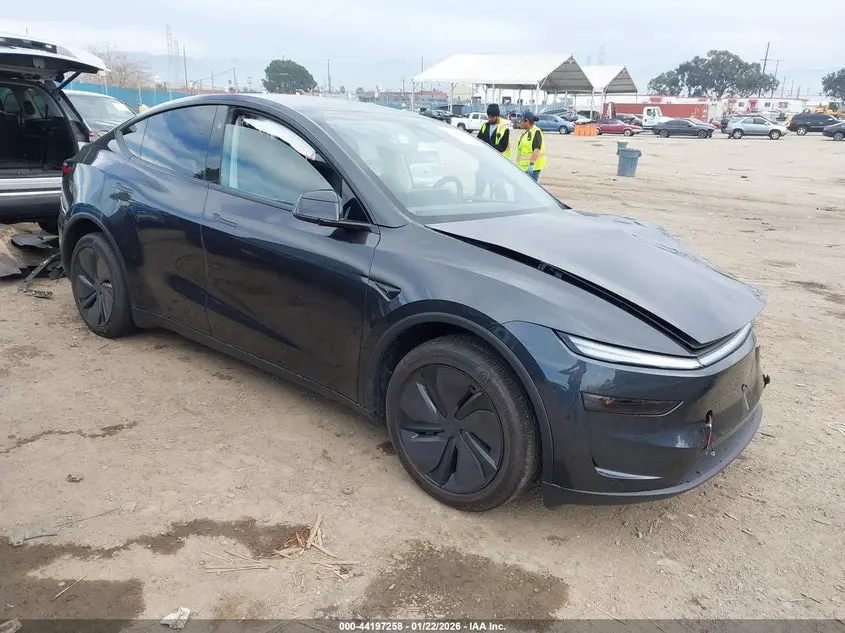 Tesla Model Y Premium Rear-Wheel Drive/Standard Rear-Wheel Drive 2026
