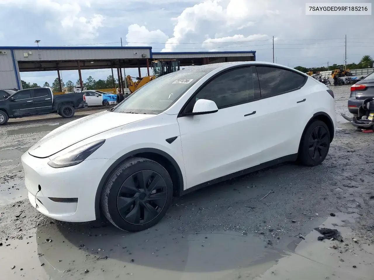 Tesla Model Y 2024