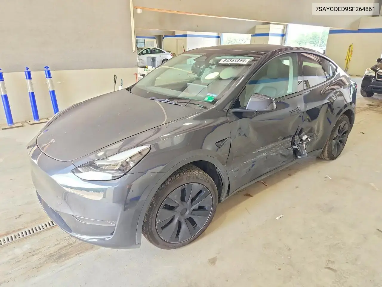 Tesla Model Y 2025