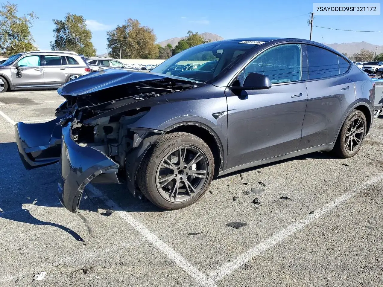 Tesla Model Y 2025