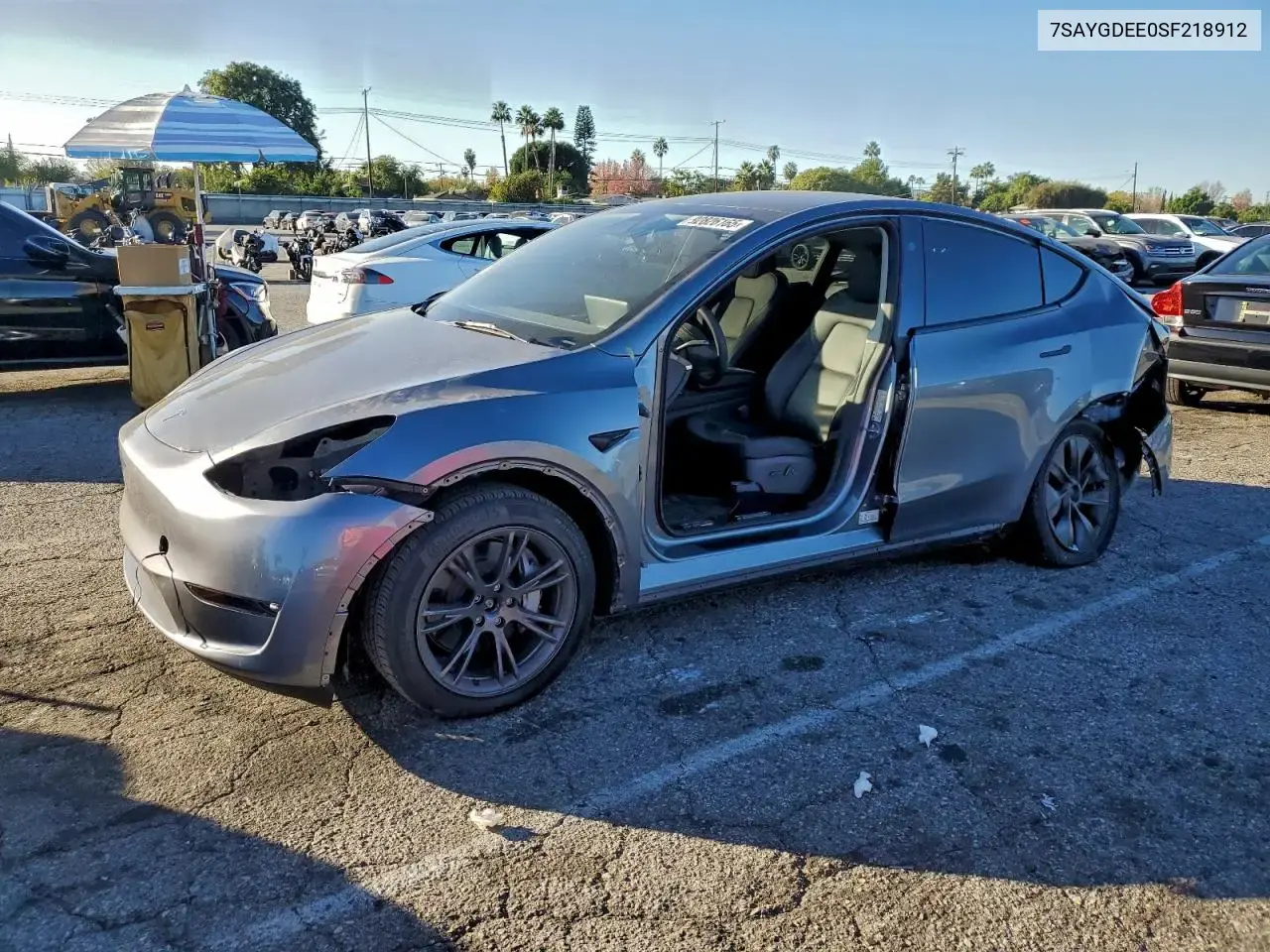 Tesla Model Y 2025